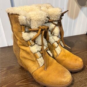 Sorel Brown Shearling Winter Boots